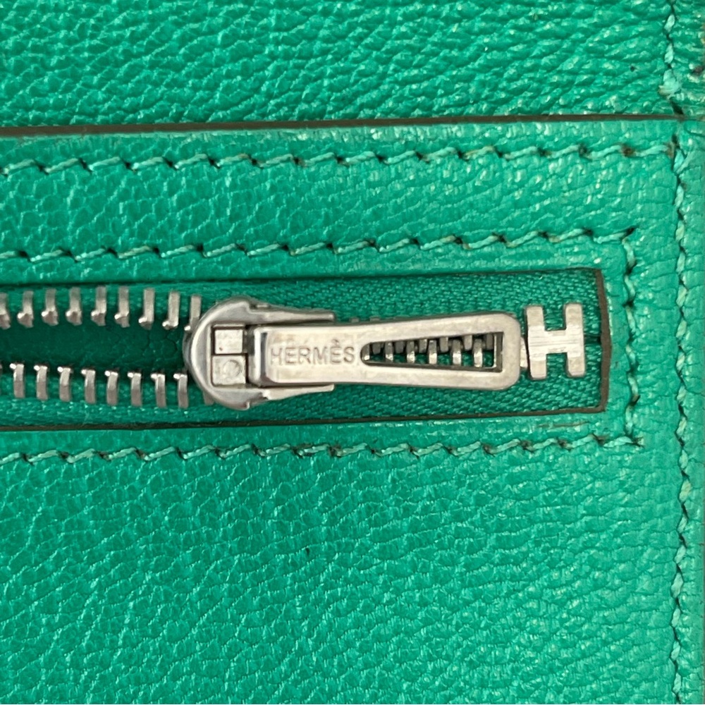 Hermès Bearn Soufflet Wallet in Green Epsom Leather - Preowned - Picture 12 of 15